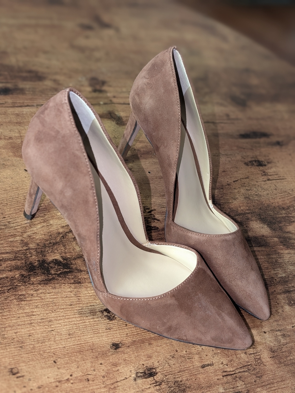 Ann Taylor Classy Pointed-Toe Suede Pumps in Coffee